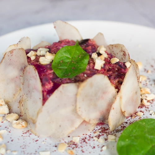  Millet with red cabbage and turnips with Jerusalem artichoke carpaccio, walnuts, hazelnuts and sumac