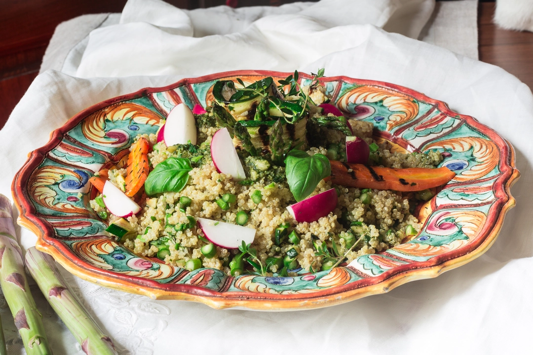 Recipe: Raw asparagus and quinoa salad with a special pesto