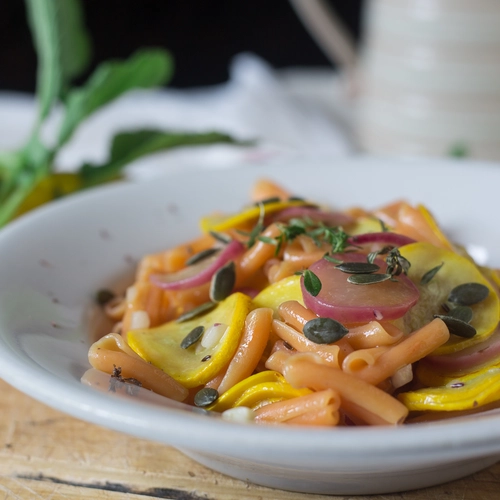 Gluten-free pasta  with bicolor vegetable slices